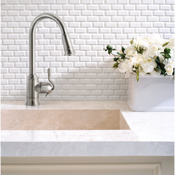 Moen de bar escamotable Woodmere avec Duralock ™ et Reflex ™ et